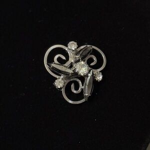 Celtic Knot Brooch with Rhinestones